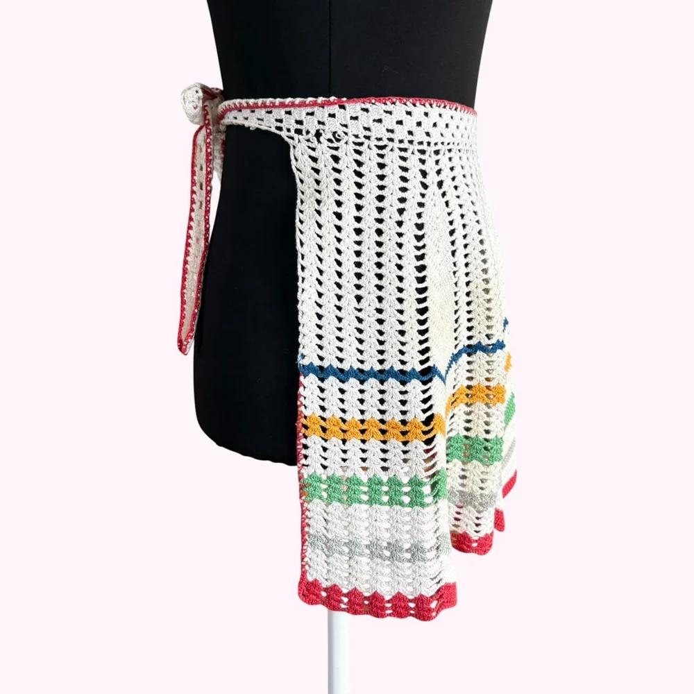 Vintage White Crochet Apron Chevron Stripe